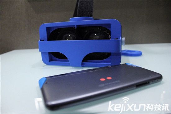 微軟因特爾加入VR大戰 虛擬現實諾亞方舟人滿為患！