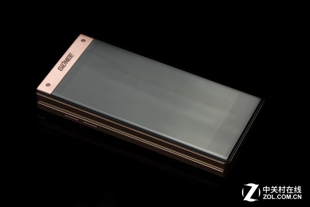 金立w909配合是復(fù)刻更是情懷 金立天鑒W909翻蓋手機新選擇 