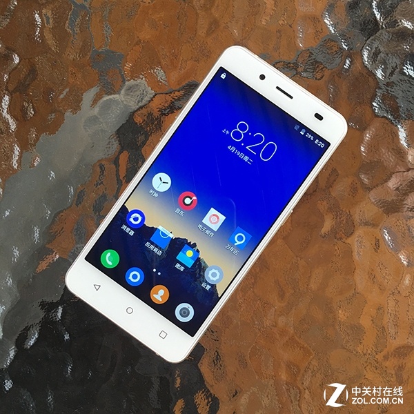 驚艷外觀設計 藍魔R10真機曝光 