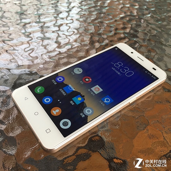 驚艷外觀設計 藍魔R10真機曝光 