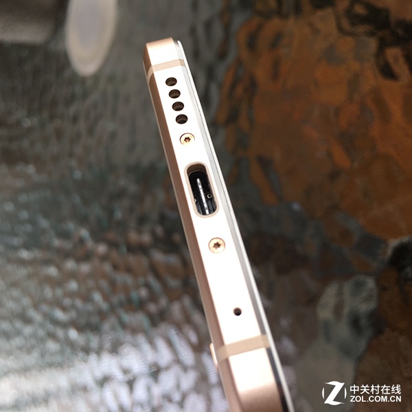 驚艷外觀設計 藍魔R10真機曝光 