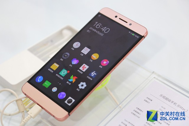 取消3.5mm耳機插口 樂視新機1099元起  