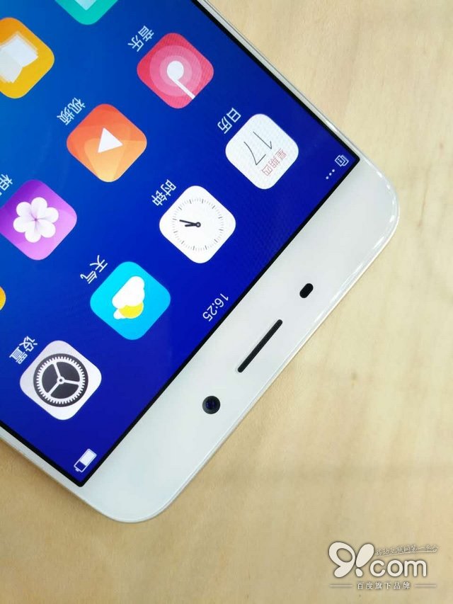 圓潤均衡由內而外 OPPO R9搶先體驗