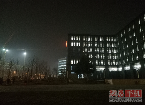 OPPO R9評測：1600W前置鏡頭+VOOC閃充