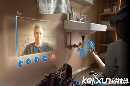 AR竟完虐VR技術?微軟HoloLens演示