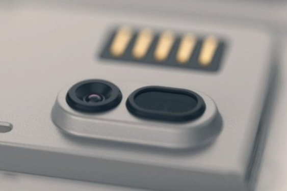 曝Surface Phone渲染圖 采用模塊化設(shè)計