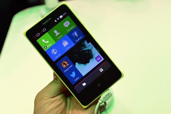 諾基亞<a href=/mobile/ target=_blank class=infotextkey>手機(jī)</a>為什么拼命倒閉也不用<a href=/mobile/android/ target=_blank class=infotextkey>安卓</a><a href=/pc/system/ target=_blank class=infotextkey>系統(tǒng)</a>?