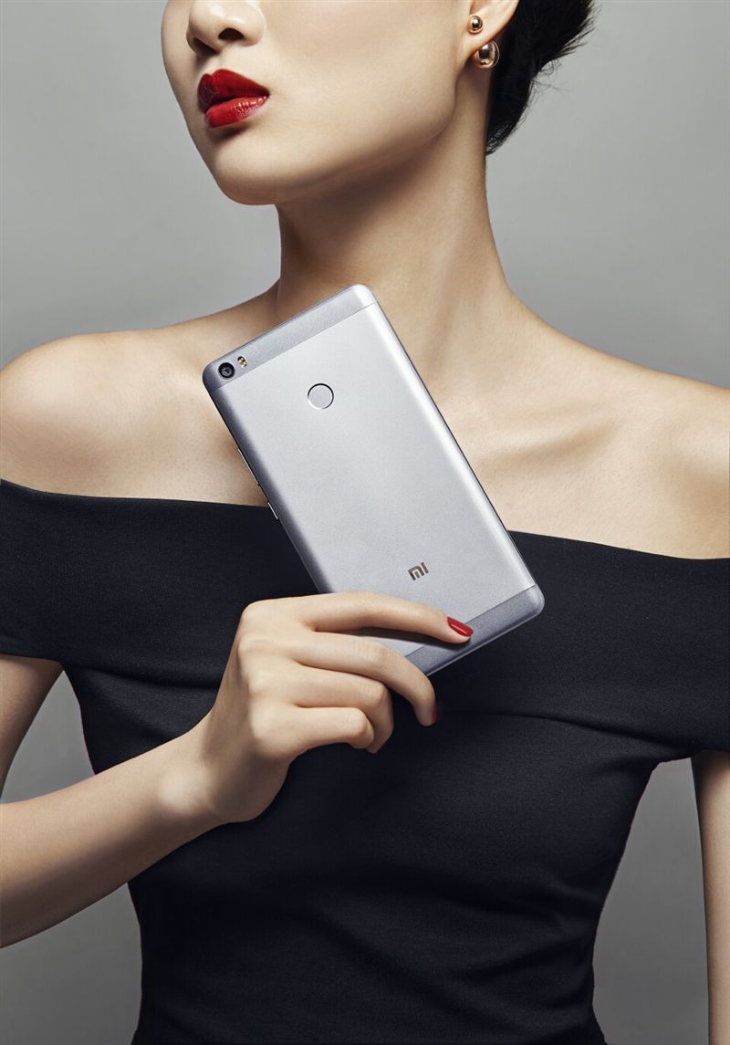 6.44寸黃金大屏！小米Max深度評測：續航驚人