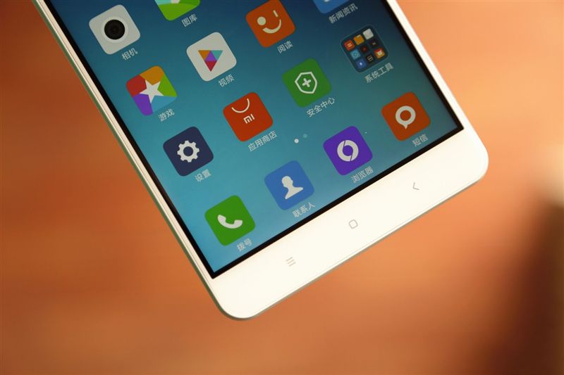 6.44寸黃金大屏！小米Max深度評測：續航驚人