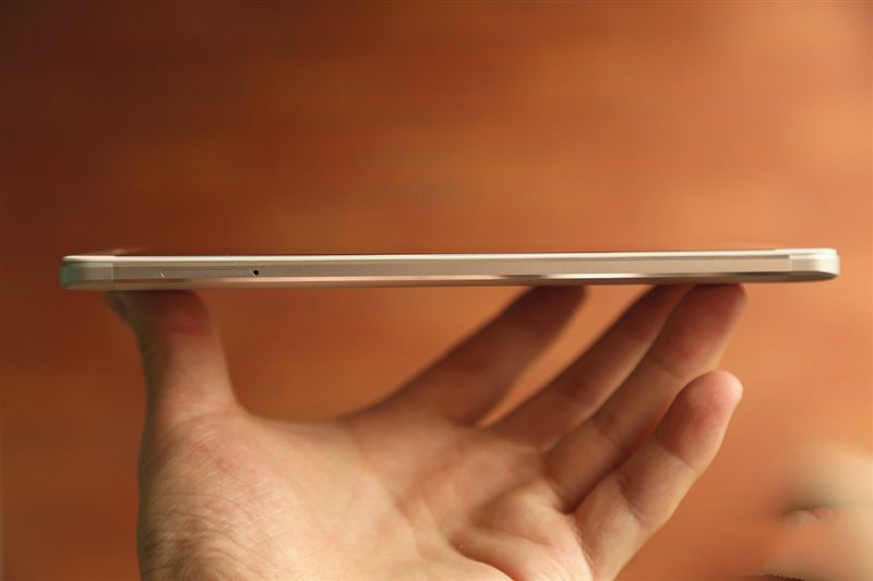 6.44寸黃金大屏！小米Max深度評測：續航驚人