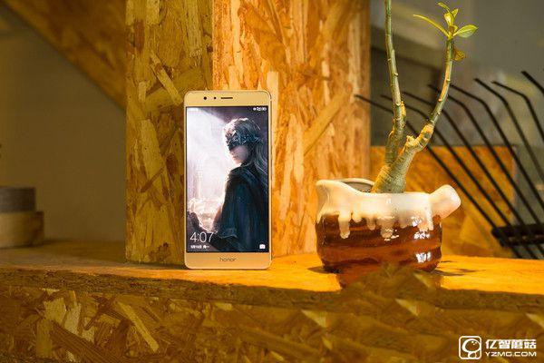 華為榮耀V8評(píng)測(cè):麒麟950怎么樣?