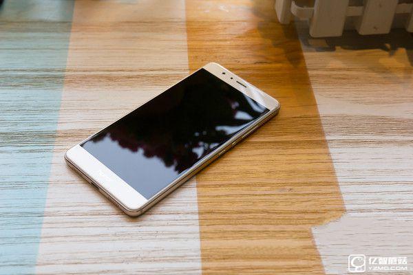 華為榮耀V8評(píng)測(cè):麒麟950怎么樣?