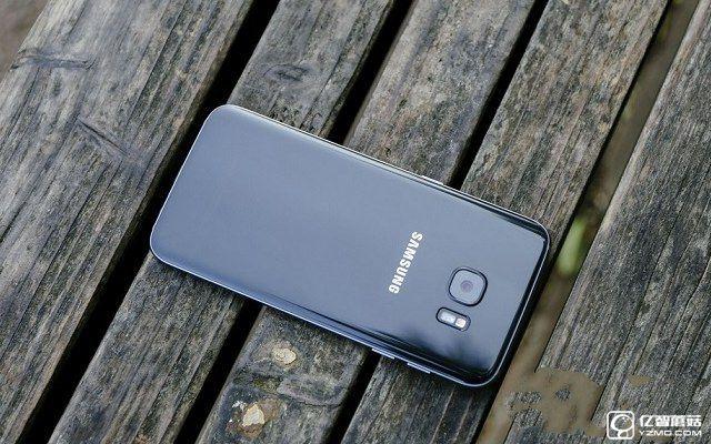 三星S7 Edge蝙蝠俠版和普通版有什么區別？對比圖賞