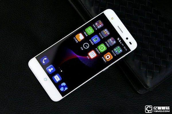 中興Blade A2和A1哪個(gè)好？中興Blade A2與A1區(qū)別對(duì)比