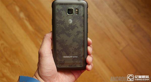 三星S7 Active上手實拍:軍規三防、貴了600元