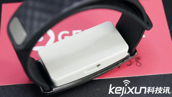 華為榮耀暢玩手環(huán)A1揭秘: 果然不是蓋的