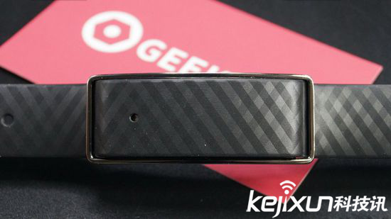 華為榮耀暢玩手環(huán)A1揭秘: 果然不是蓋的