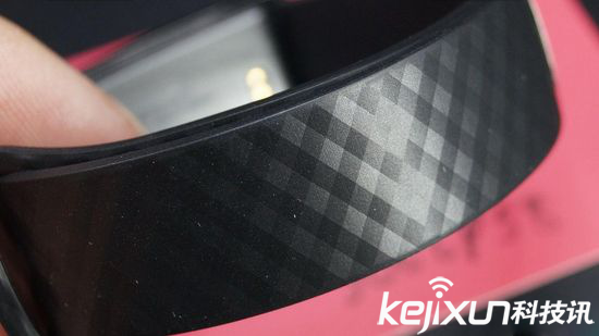 華為榮耀暢玩手環(huán)A1揭秘: 果然不是蓋的