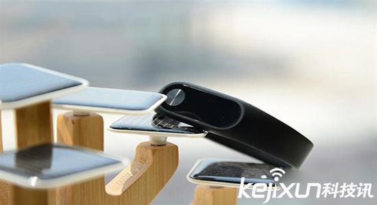 同樣為健康 愛魔客手環比小米手環2性價比更高