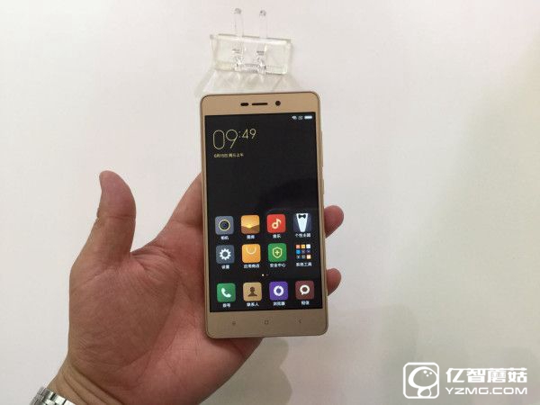 小米又發(fā)大招了!聯(lián)通定制手機紅米3X僅899元