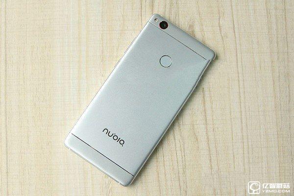 nubia Z11和Z11 mini哪個(gè)好看 外觀對(duì)比