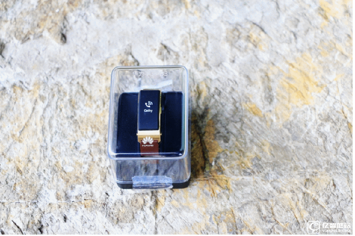 華為手環B3深度評測 甩小米手環2好多條街