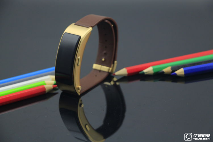 華為手環B3深度評測 甩小米手環2好多條街