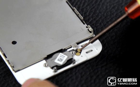 蘋果手機怎么換電池?iPhone5更換電池圖文教程