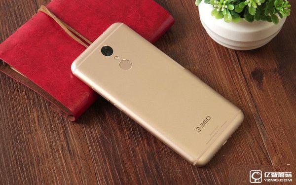 360手機N4S和N4哪個好？360手機N4與N4S區(qū)別對比