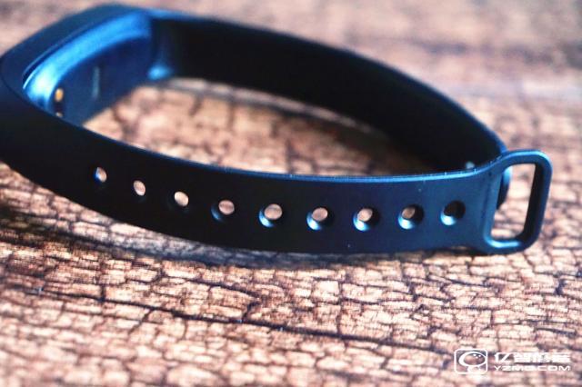 bong 3 HR智能手環(huán)首發(fā)開(kāi)箱評(píng)測(cè) 169的價(jià)格和小米手環(huán)2比怎樣?