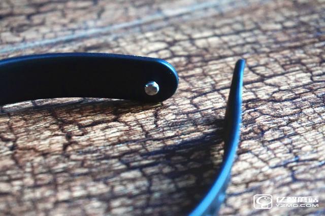 bong 3 HR智能手環(huán)首發(fā)開(kāi)箱評(píng)測(cè) 169的價(jià)格和小米手環(huán)2比怎樣?