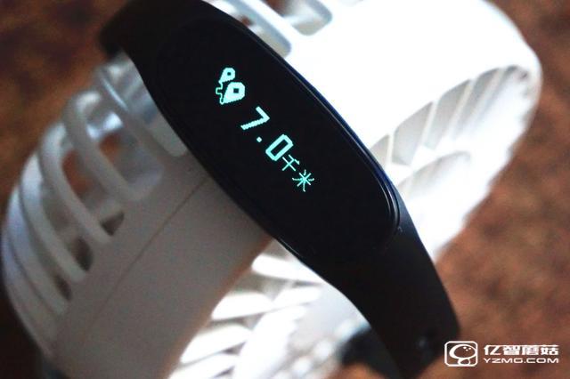 bong 3 HR智能手環(huán)首發(fā)開(kāi)箱評(píng)測(cè) 169的價(jià)格和小米手環(huán)2比怎樣?