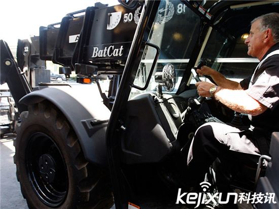 盤點(diǎn)：世界上那些智能機(jī)器人 超級(jí)警察