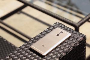 雙鏡頭紅米Pro正式發(fā)布 售價(jià)1499元起