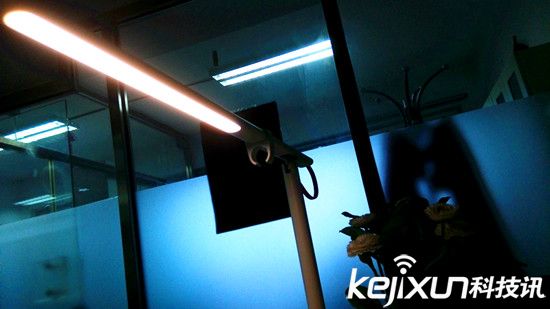 小米米家臺燈體驗評測:現(xiàn)代主義智能臺燈