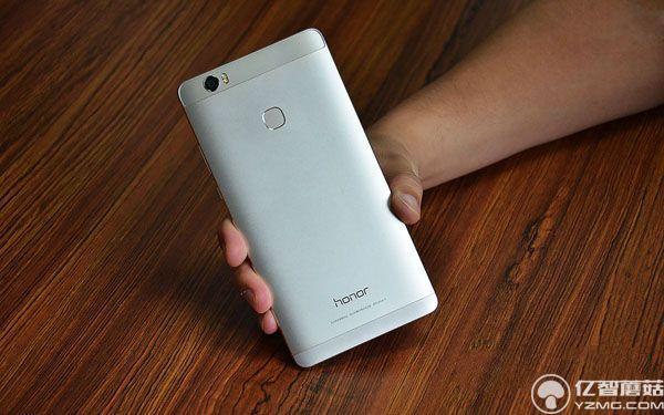 八月旗艦機(jī)哪款好 2016年8月值得買的旗艦手機(jī)推薦