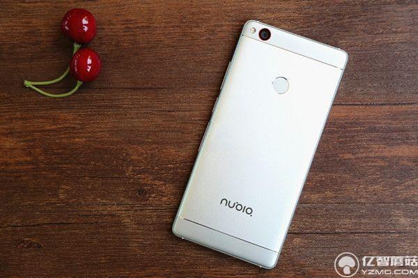 八月旗艦機(jī)哪款好 2016年8月值得買的旗艦手機(jī)推薦