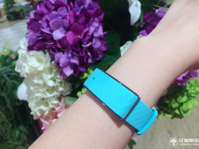 華為榮耀暢玩手環(huán)A1實(shí)物評(píng)測(cè)+高清圖賞 能夠紫外線監(jiān)測(cè)我會(huì)告訴你