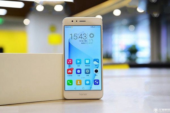 金色手機有哪些 6款好看又好用金色手機推薦