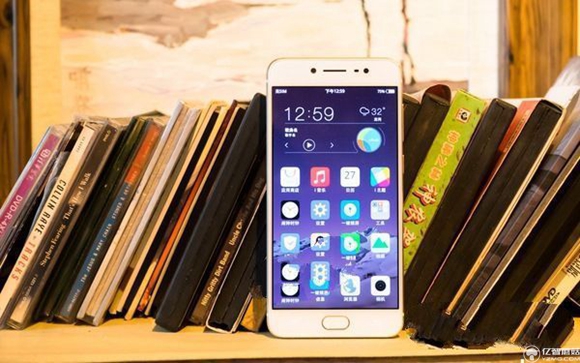 金色手機有哪些 6款好看又好用金色手機推薦