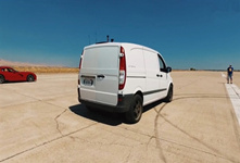 面包車超越奔馳寶馬? 絲逆襲