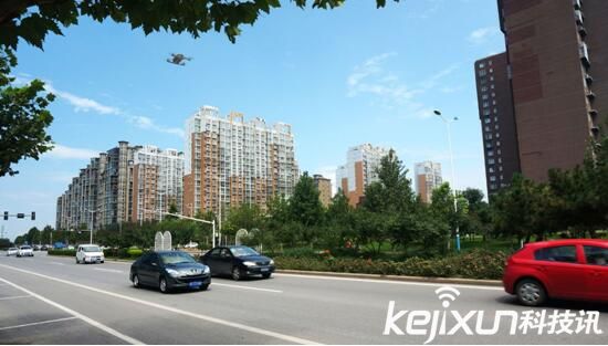 真能“收入囊中”的無(wú)人機(jī)――DOBBY口袋無(wú)人機(jī)