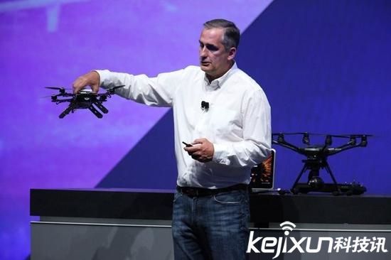英特爾推出無人機 未來路在何方？
