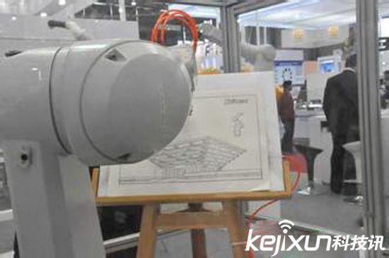 機器人對于人類安全嗎?藝術家另類表達方式