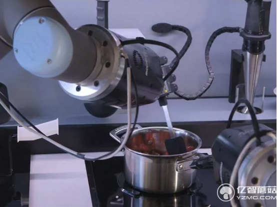 這些機器人已經讓人類廚師失業了