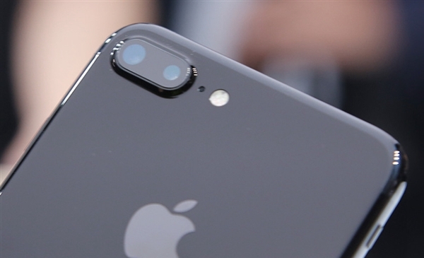 權威機構評價道：iPhone7拍照與6s區別不大g