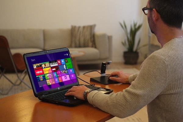 這款觸摸板能讓你在普通電腦屏幕上彈鋼琴