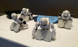 優必選發Alpha 1P教育機器人:人形可編程