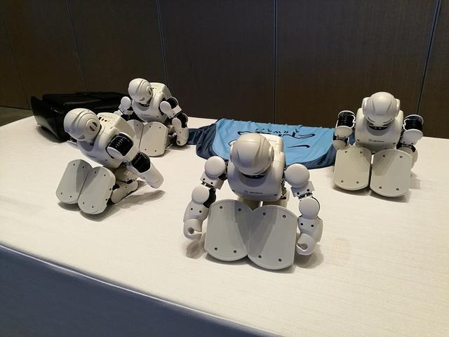 優(yōu)必選發(fā)Alpha 1P教育機器人 人形可編程