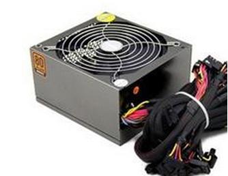 電腦在啟動的時候黑屏 三聯